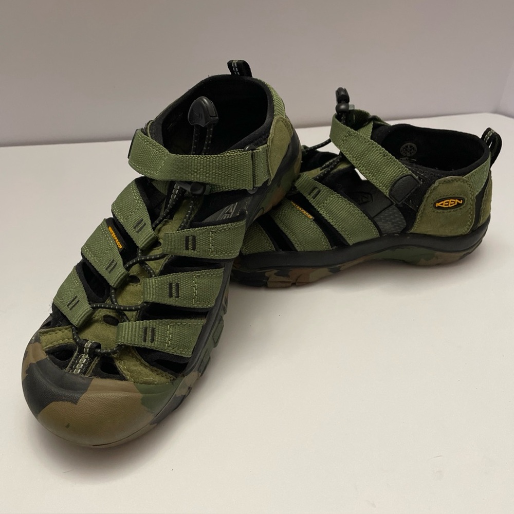 Keen Newport H2 Camouflage Shoes Women’s 6 Waterproof Sport Sandal Camo 1014259